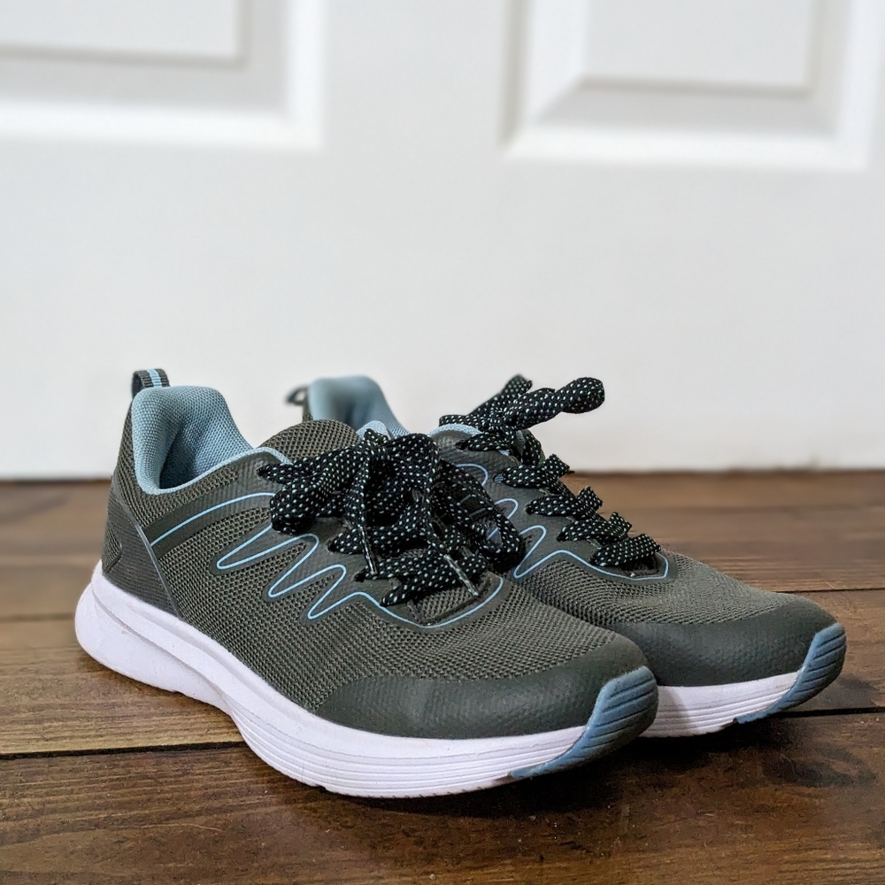 Running Shoes